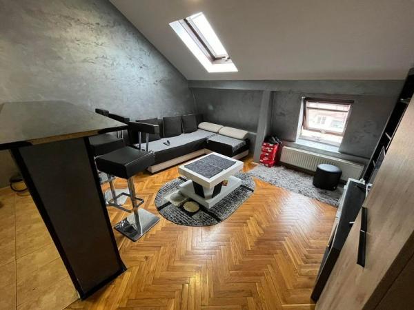 Slika 1 - TOP! Garsonjera- Socijalno!