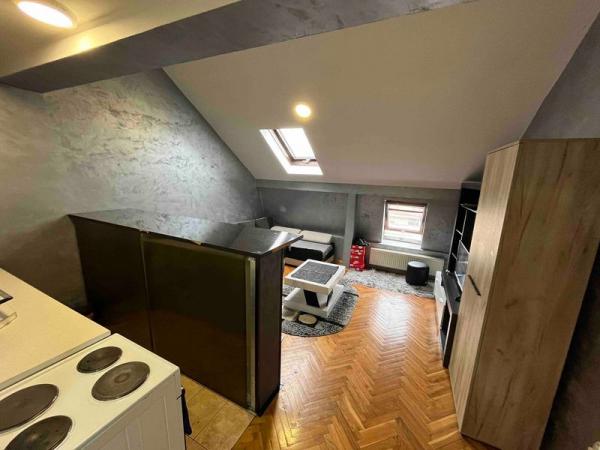 Slika 2 - TOP! Garsonjera- Socijalno!