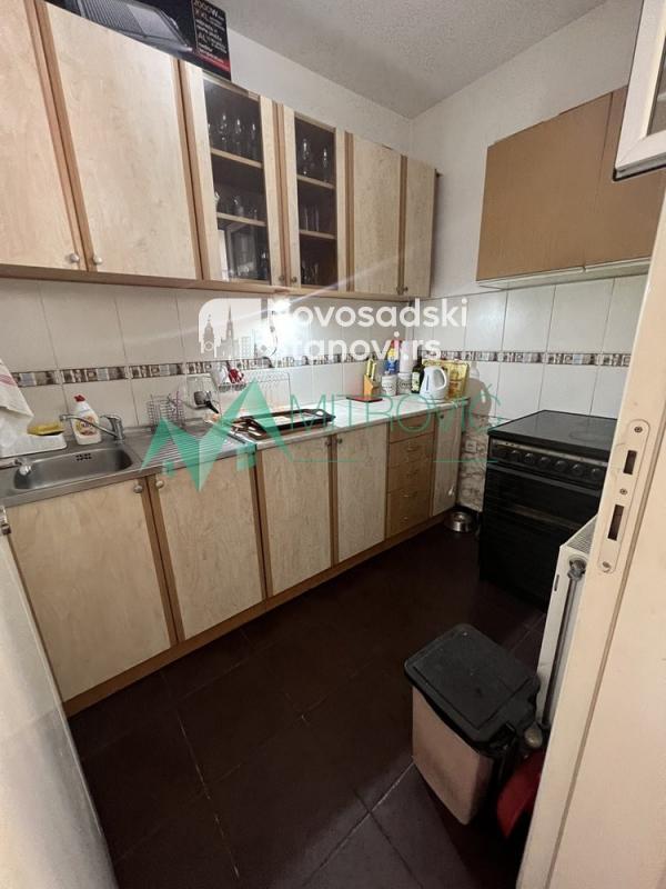 Slika 4 - Novi Sad, Grbavica - Komforan trosoban stan sa odličnim rasporedom, na jednoj od najatraktivnijih lokacija 