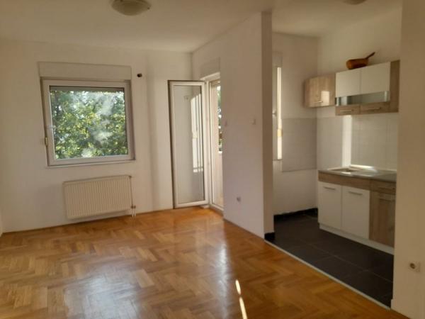 Slika 1 - Perfektan dvosoban stan kod Sajma! š. 427658