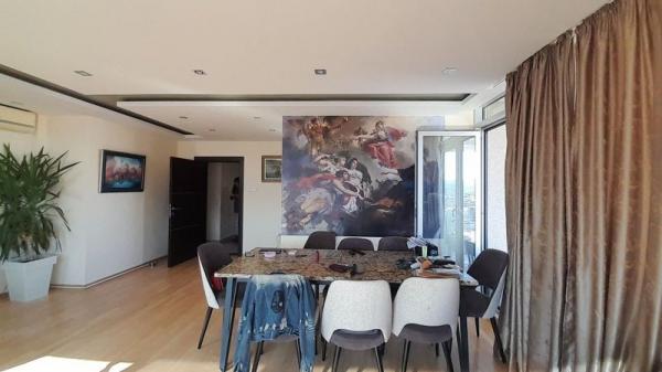 Slika 5 - Petosoban stan na Bulevaru Evrope!