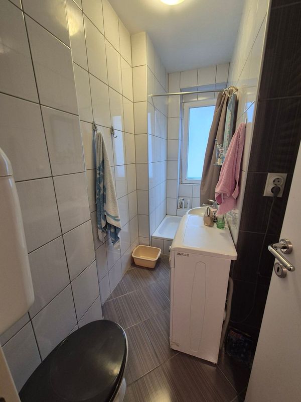 Slika 2 - Odličan jednosoban stan na Spensu!