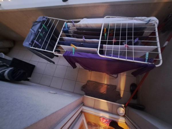 Slika 0 - Dvoiposoban porodičan stan!