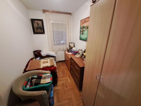 Slika 3 - Dvoiposoban porodičan stan!