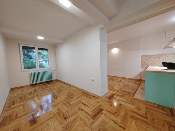 Slika 2 - Novi Sad, Centar - Stan kod Izvršnog veća ID#1000915