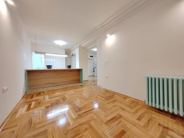 Slika 7 - Novi Sad, Centar - Stan kod Izvršnog veća ID#1000915