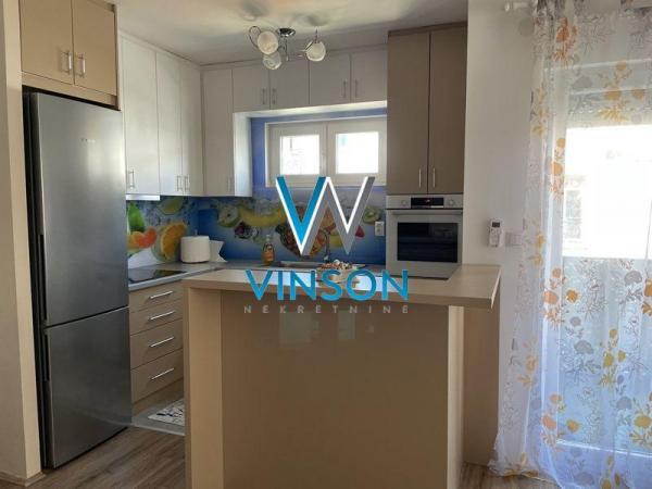 Slika 4 - Novi Sad, Adice - Uknjižen, namešten troiposoban stan ID#1000850