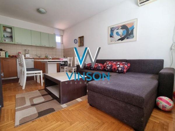 Glavna slika -Petrovaradin - Uknjižen troiposoban stan ID#1000742