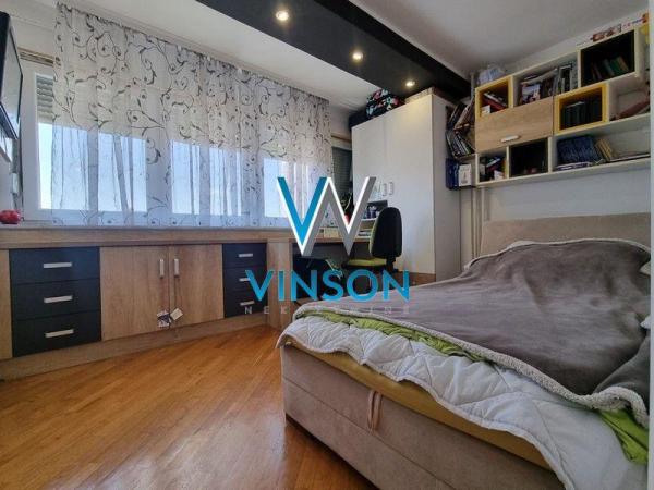 Slika 11 - Novi Sad, Bulevar oslobođenja - Uknjižen trosoban stan ID#1000683