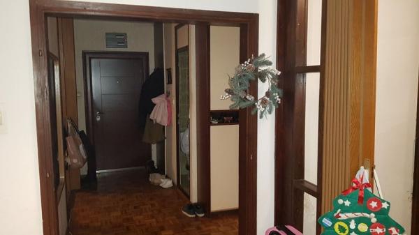 Slika 0 - Komforan porodičan stan!