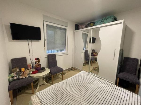 Slika 7 - Bez ulaganja-Jednoiposoban -Futog!