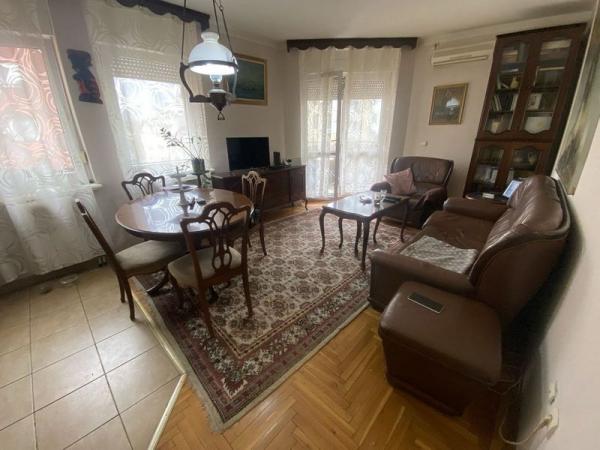 Slika 4 - Trosoban stan na Grbavici - Šifra: 539244