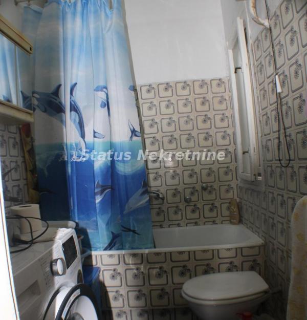 Slika 8 - Centar-Uknjižen Salonac 80 m2 u Pešačkoj Zoni-Cena Dogovor-065/385 8880