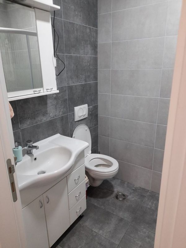 Slika 4 - Dvosoban, 44m2, Nova Detelinara Novi Sad, sa terasom, ima lift