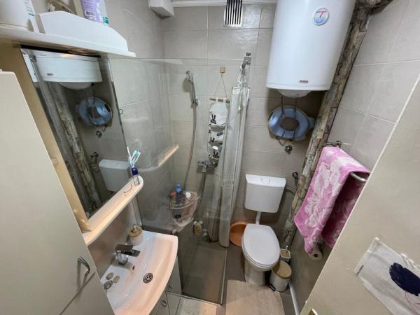 Slika 2 - Komforan porodičan stan!