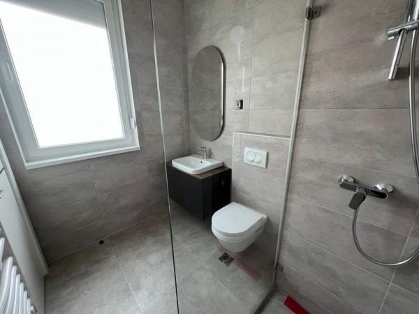 Slika 4 - LUX, petosoban, nov, stan. Oprema vrhunskog kvaliteta.