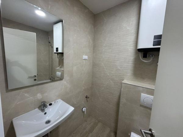 Slika 7 - Dvoiposoban stan na top lokaciji. Novogradnja.