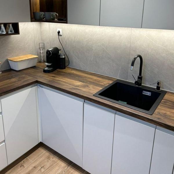 Slika 3 - Odličan troiposoban stan Telep