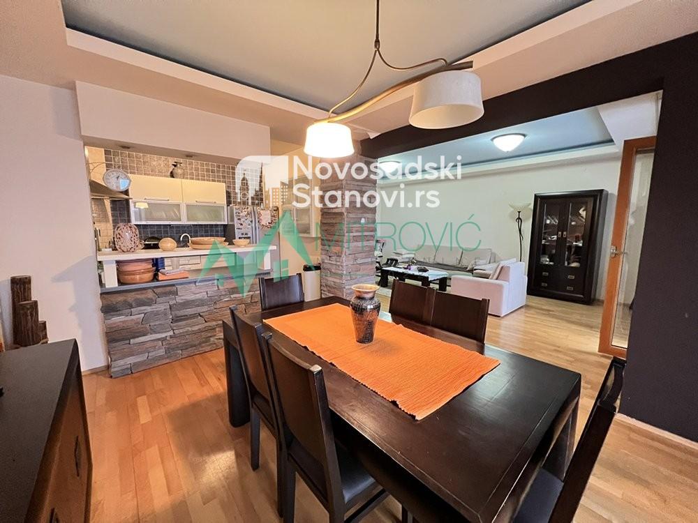 Slika 8 - Novi Sad, Bulevar oslobođenja - Veoma komforan, lep četvorosoban stan na jednoj od najatraktivnijih lokacija u gradu! 