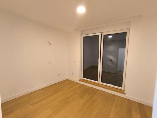 Slika 6 - Petosoban, 139m2, Bulevar patrijarha Pavla (Somborski bulevar) Novi Sad, sa terasom, ima lift