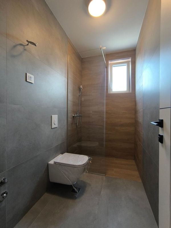 Slika 7 - Petosoban, 139m2, Bulevar patrijarha Pavla (Somborski bulevar) Novi Sad, sa terasom, ima lift