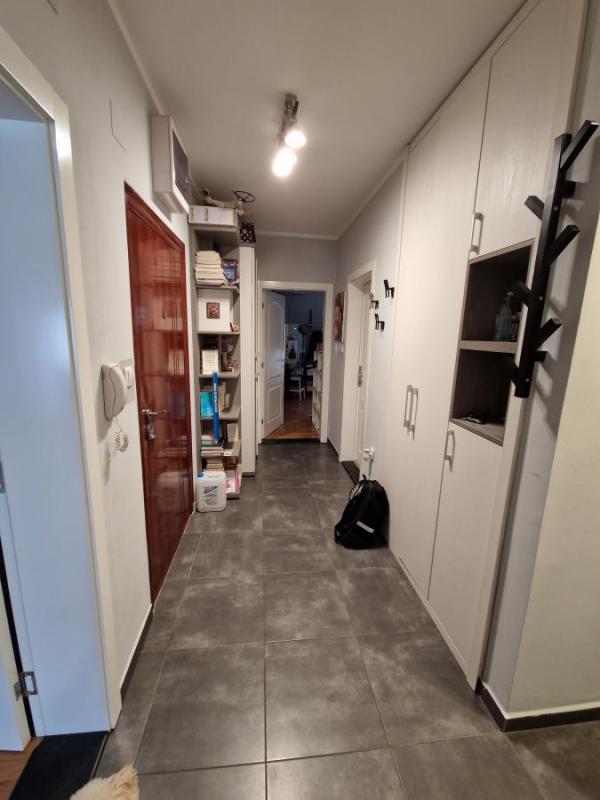 Slika 7 - Trosoban, 74m2, Podbara Novi Sad, sa terasom, ima lift