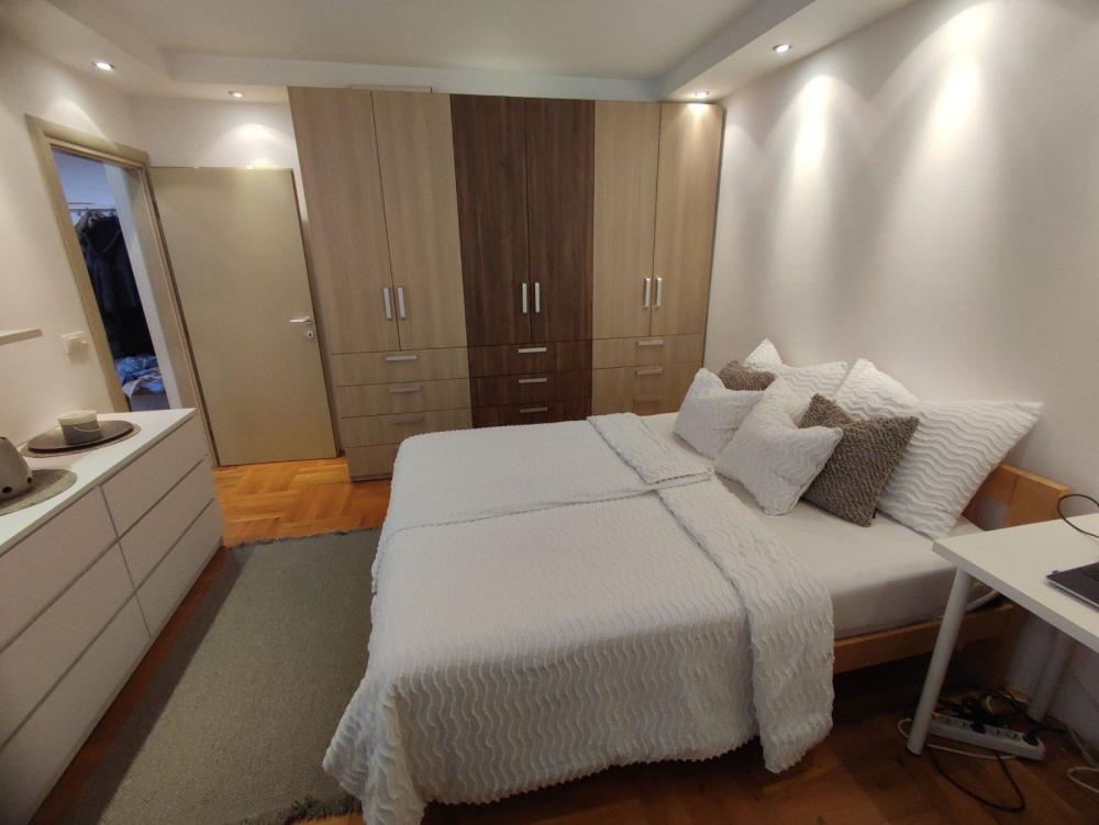 Slika 2 - Troiposoban, 85m2, Grbavica Novi Sad