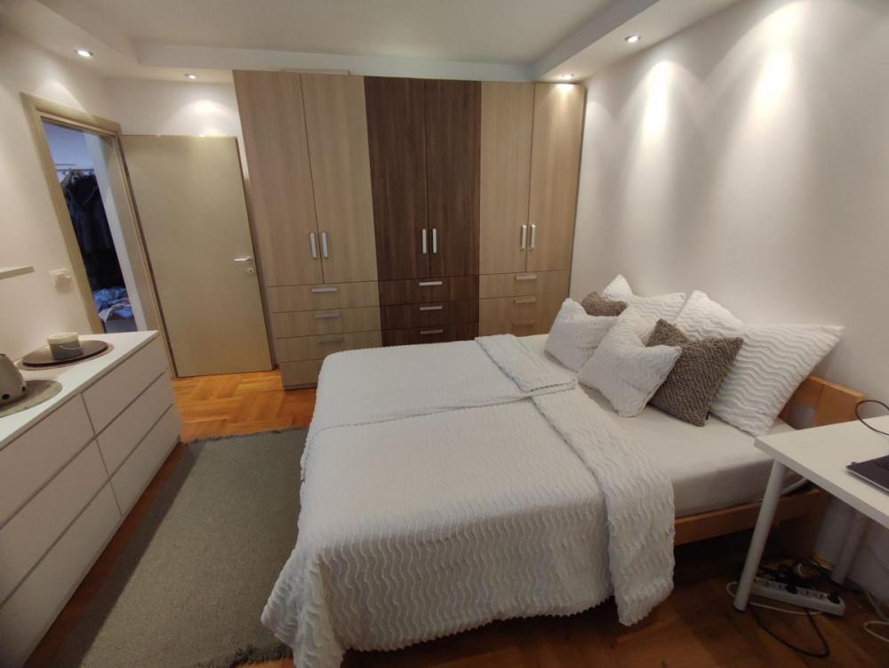 Slika 10 - Troiposoban stan na Grbavici