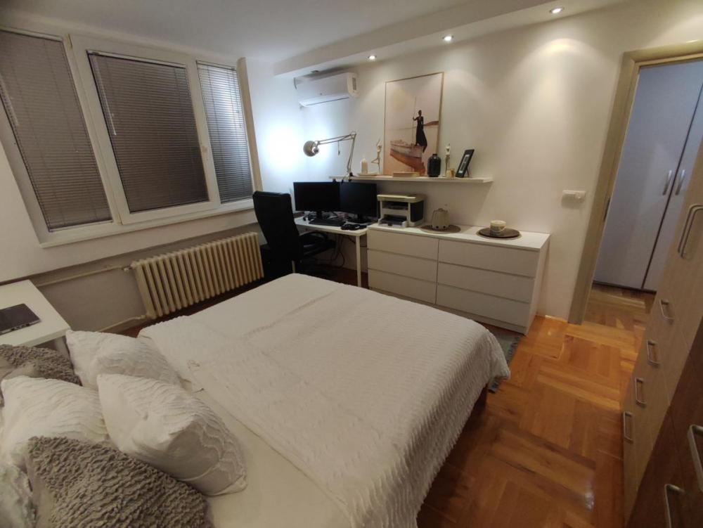 Slika 11 - Troiposoban stan na Grbavici