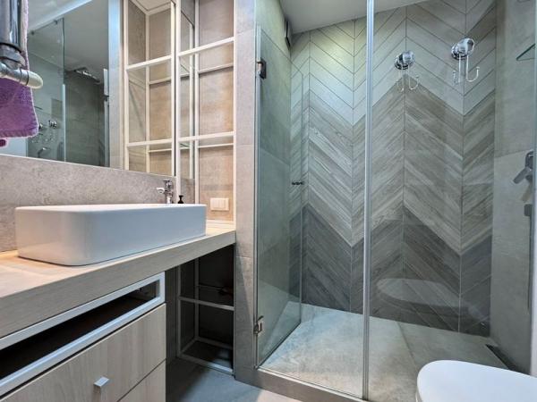 Slika 9 - Luksuzan dvosoban stan na Limanu 1!