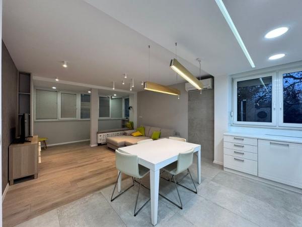 Slika 1 - Luksuzan dvosoban stan na Limanu 1!