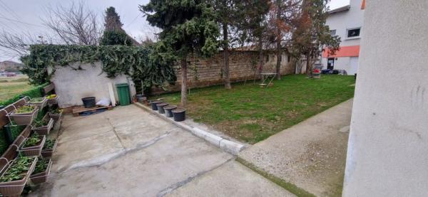 Slika 9 - Delimično namešten stan sa odvojenom kuhinjom! Veternik! š. 540721