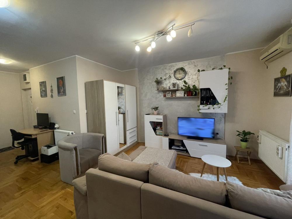 Slika 1 - 68m2 na top lokaciji - parking u dvorištu zgrade! Nova Detelinara - Šifra: 540678