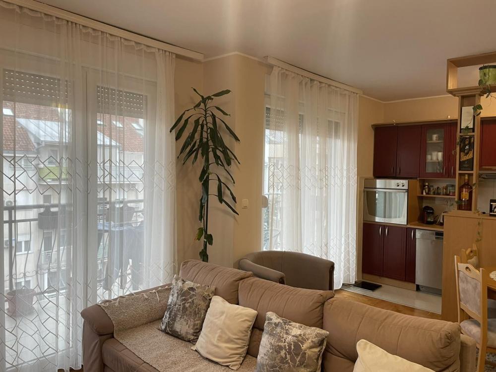 Slika 3 - 68m2 na top lokaciji - parking u dvorištu zgrade! Nova Detelinara - Šifra: 540678