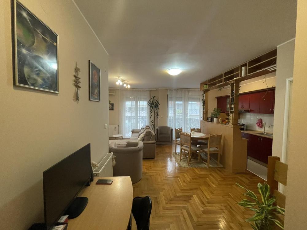 Slika 7 - 68m2 na top lokaciji - parking u dvorištu zgrade! Nova Detelinara - Šifra: 540678