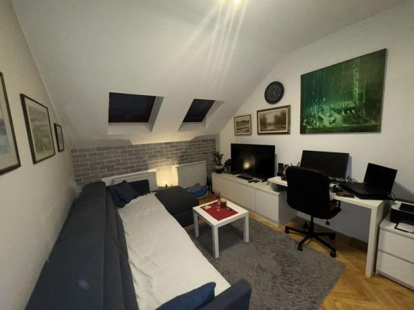 Glavna slika -Odličan dvoiposoban stan na Socijalnom - 60m2 - Šifra: 539474