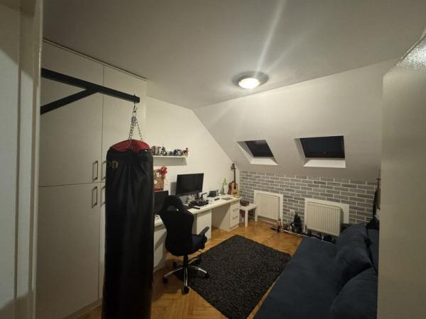 Slika 2 - Odličan dvoiposoban stan na Socijalnom - 60m2 - Šifra: 539474