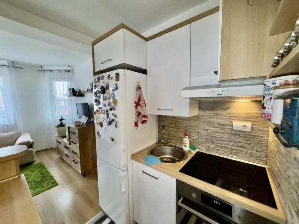 Slika 5 - Fenomenalan savršeno svetao stan na Podbari! 36m2 - Šifra: 541046 