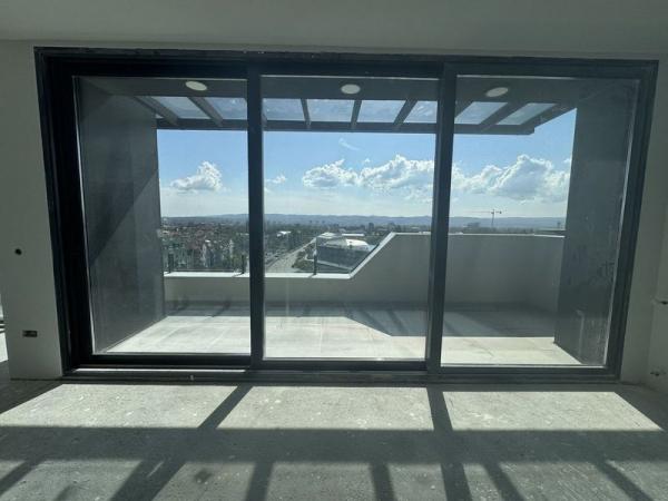 Slika 6 - Izuzetan stan sa spektakularnim pogledom na Novi Sad i Frušku goru! š. 541084