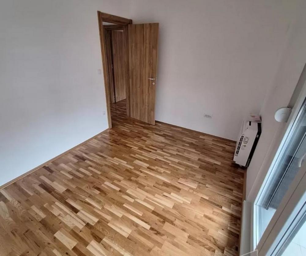 Slika 9 - Troiposoban stan u urbanoj vili Mišeluk