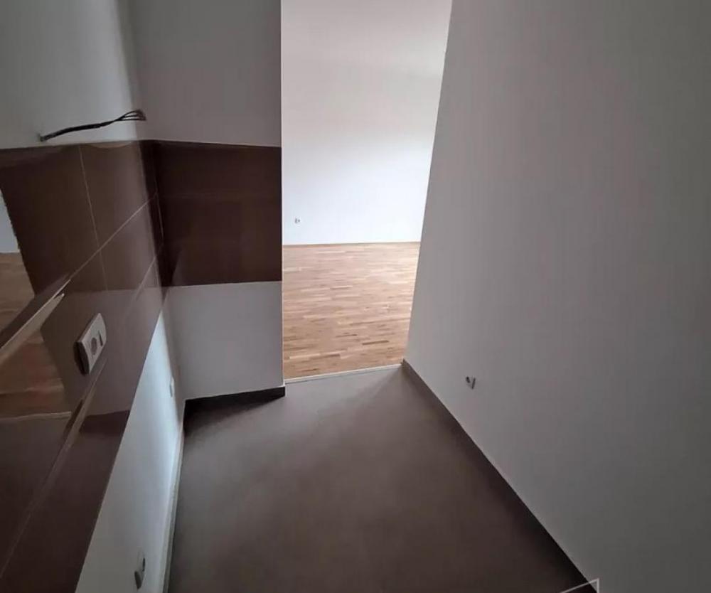 Slika 5 - Troiposoban stan u urbanoj vili Mišeluk