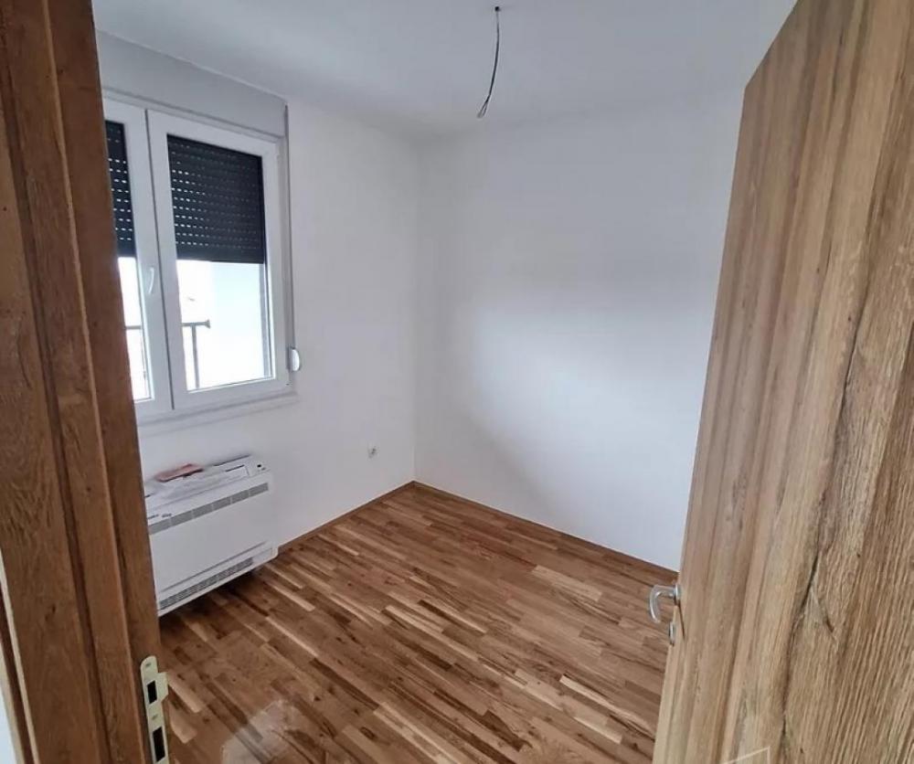 Slika 8 - Troiposoban stan u urbanoj vili Mišeluk