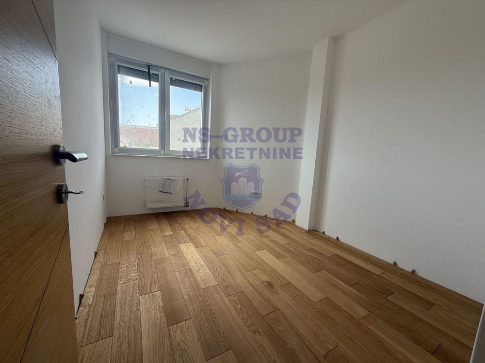 Slika 3 - Trosoban LUX stan sa garažom - Bulevar! š. 541178