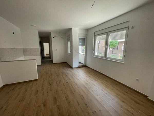 Glavna slika -Dvoiposoban 56m2 Podbara  536305