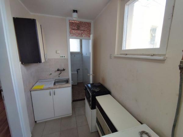 Slika 5 - 541252 Srce Grbavice - 22m2 Garsonjera - 