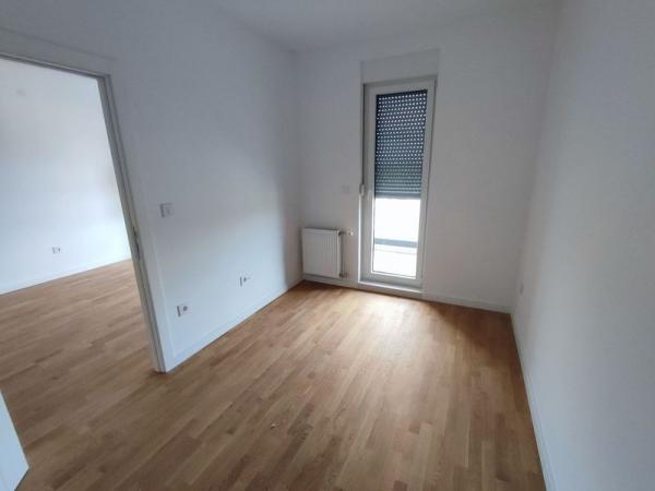 Slika 6 - - 541251 - 37m2 Na Novom Naselju - NOVO! - 