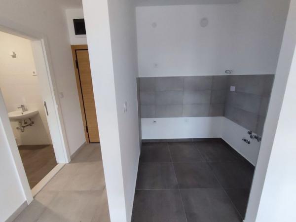 Slika 4 - - 541251 - 37m2 Na Novom Naselju - NOVO! - 