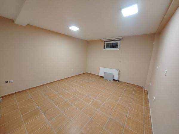 Slika 10 - Odličan četvorosoban stan u blizini Bulevara patrijarha Pavla, šifra 541588