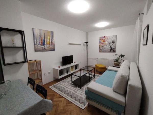 Glavna slika -Jednoiposoban stan na Podbari.