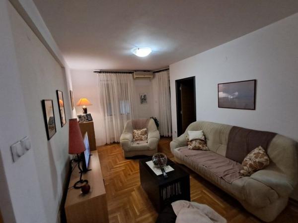 Slika 2 - Troiposoban stan - Bulevara patrijarha Pavla, šifra oglasa: 541518